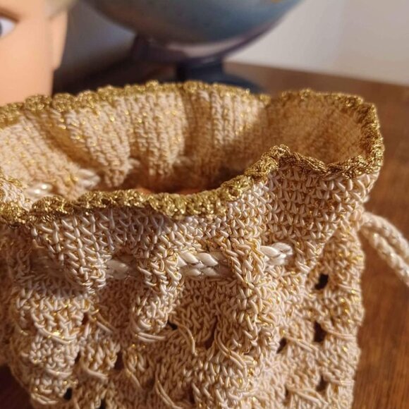1950s Vintage Gold & Cream Thread Macrame Drawstring Purse - Picture 5 of 6